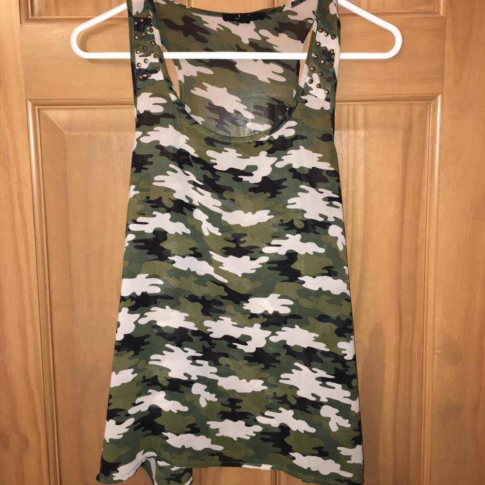 Iris Los Angeles camouflage top with studs, small